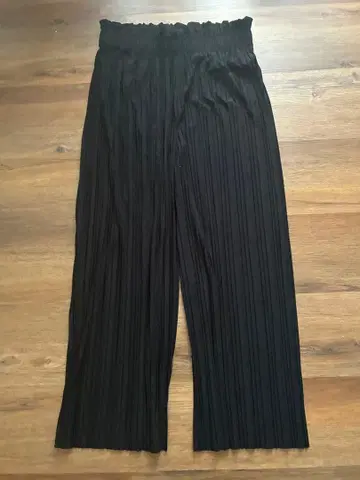 블랙 컬러 와이드 스트레이트 플리츠 팬츠 unisex