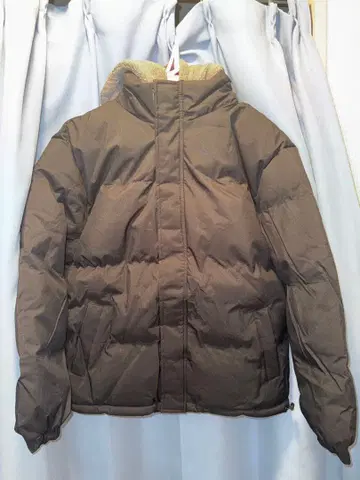 새상품 패딩 자켓 다운 자켓 벤치 코트 블랙 컬러 후드 부착 XL