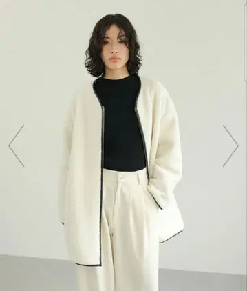 LEPSIM 라이트 보아 파이핑 코트 아이보리