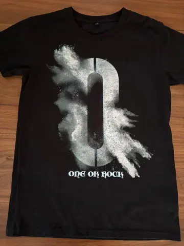 ONE OK ROCK 티셔츠 블랙