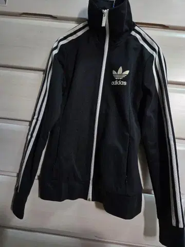 adidas 블랙 트랙 자켓