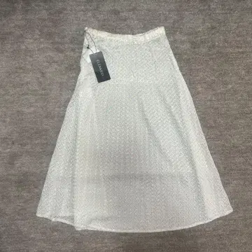 CLEANSSY 화이트 플레어 스커트 페티코트 포함