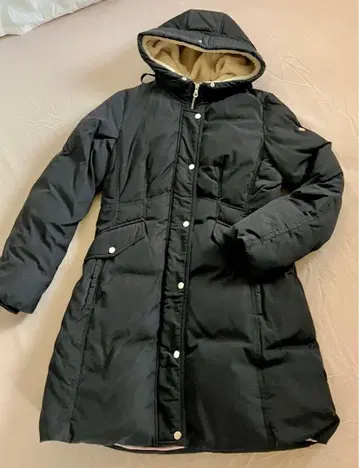 케이트 스페이드 블랙 후드 부착 다운 자켓