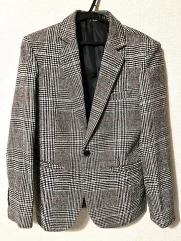 체크 무늬 테일러드 자켓 그레이 계열