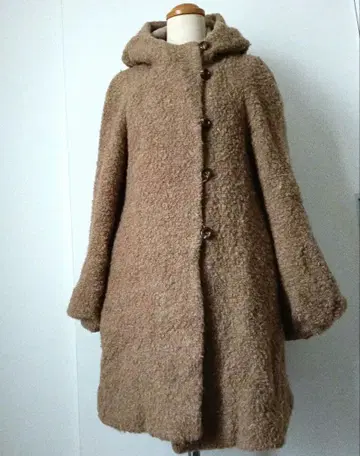 새상품급 TSUHORI CHISATO 후드 부착 테디 베어 코트 베이지