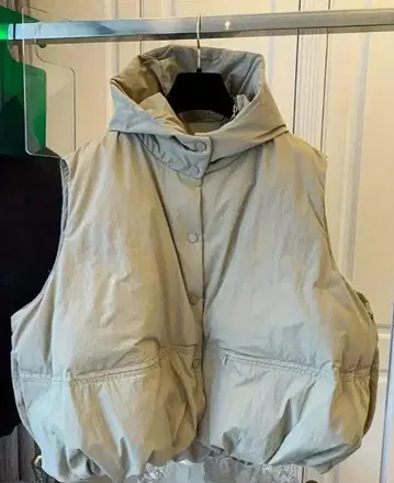 후드 부착 라이트 그레이 다운 베스트 S/M