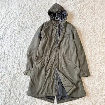 컨디션 최상 에반게리온 모즈 코트 맥하우스 충전솜 롱 L