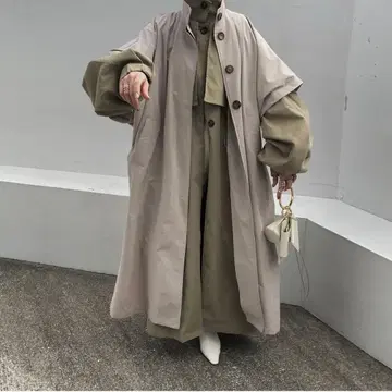 CFT. 오버 사이즈 베이지 트렌치코트