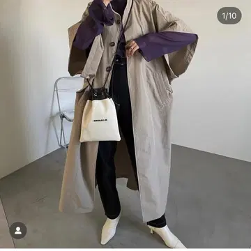 CFT. 오버 사이즈 베이지 트렌치코트 판초코트
