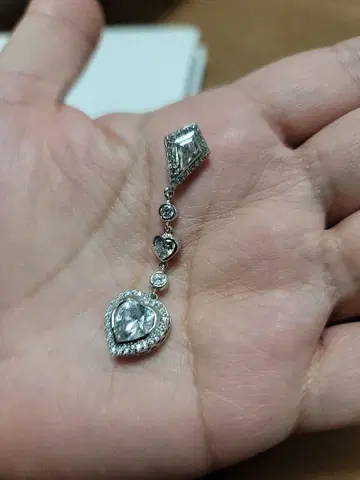 엘레강트 하트형 목걸이