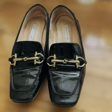 MODE ET JACOMO 에나멜 비트 로퍼 22.5cm