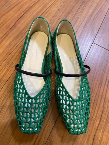 르 탈롱 스퀘어 크로셰 스트랩 플랫 르 탈롱