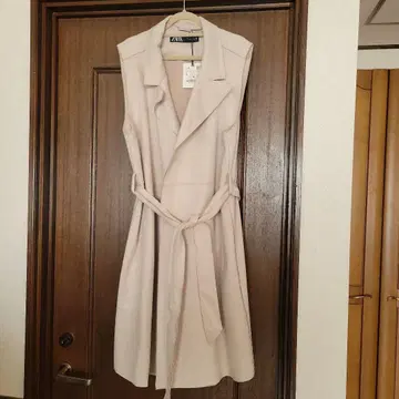 새상품 ZARA 베이지 베스트 L