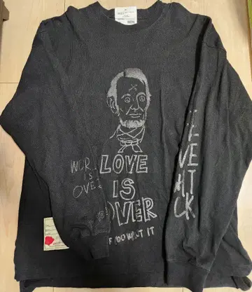 다크 그레이 그래픽 프린트 긴팔 셔츠