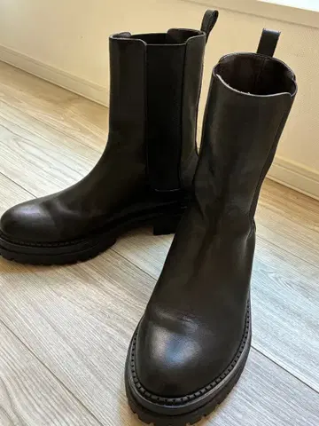 iche Abahouse (피셰 아바하우스) 사이드 고어 부츠