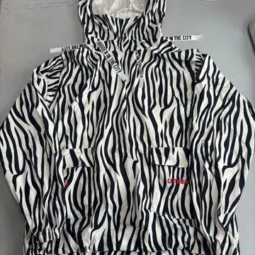 캡틴스 헬름 후드티