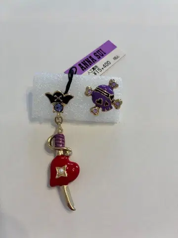 ANNA SUI 하트와 검 귀걸이