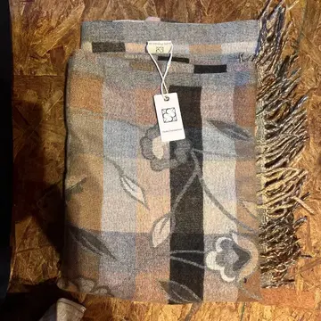 pretty persuasions 스톨