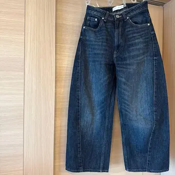 ZARA 미드라이즈 배기 배럴 데님 팬츠