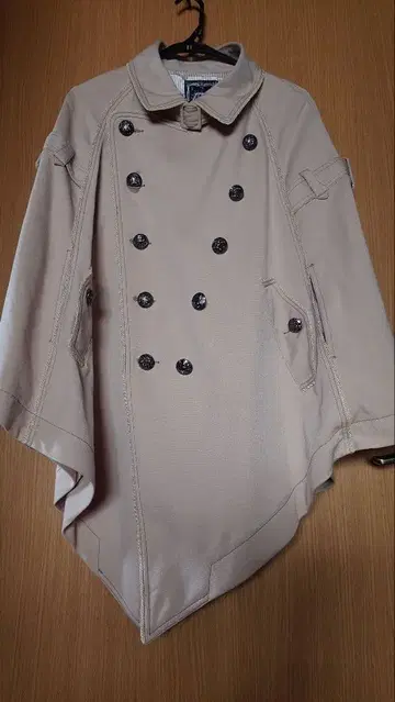 알곤퀸 판초 코트 베이지