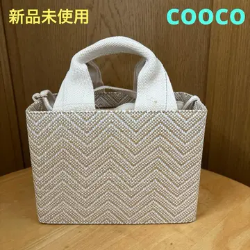 [ 미사용 새상품 ] cooco 화이트 지그재그 무늬 바스켓백