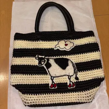 라들로 코드 애니멀 백