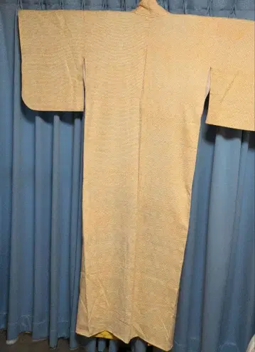 총 쥐어짜기 이중 기모노, 크림 무지