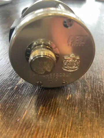 Abu Garcia 1601C IAR 아부 가르시아 앰버서더 낚시릴 왼쪽