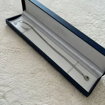 츠츠미 에메랄드 푸치 목걸이