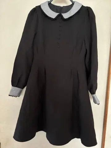 블랙 체크 옷깃 A라인 원피스