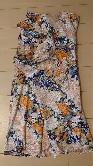 케냐 마릴리아 슈켄니 랩 스커트