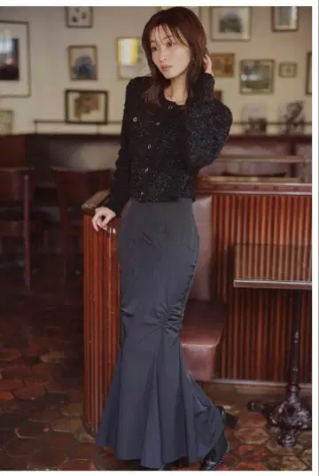 코코딜 개더 디자인 머메이드 스커트 블랙