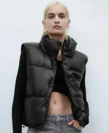 ZARA 자라 블랙 다운 베스트