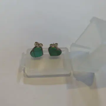 하트 모양 스터드 귀걸이 아메리카 원주민