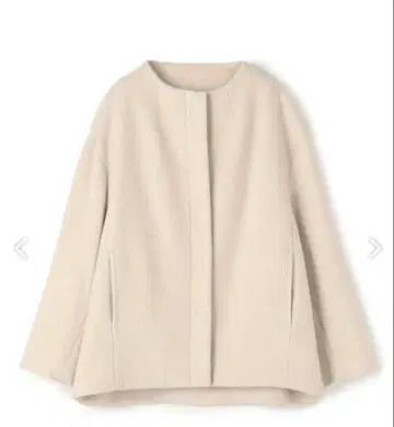 투모로우랜드 숏코트