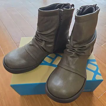 새상품 Regatta 리게타 사이드 지퍼 부츠 22.5~23cm 일본제