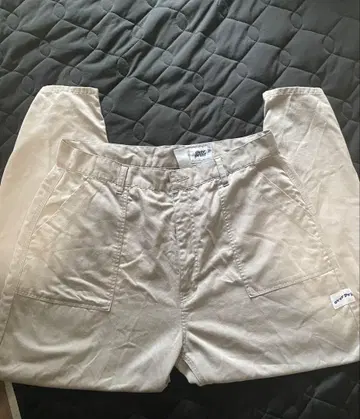 오버프린트 카고 팬츠 그레이