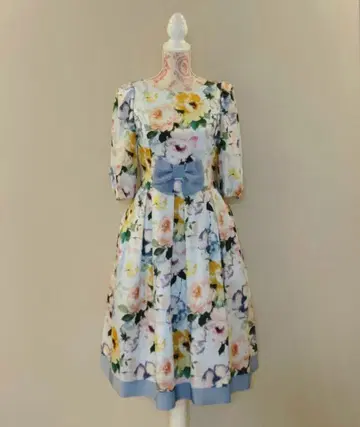 [ 택 포함 새상품 ] 엠즈 그레이시 7부 소매 그로그랭 리본 원피스