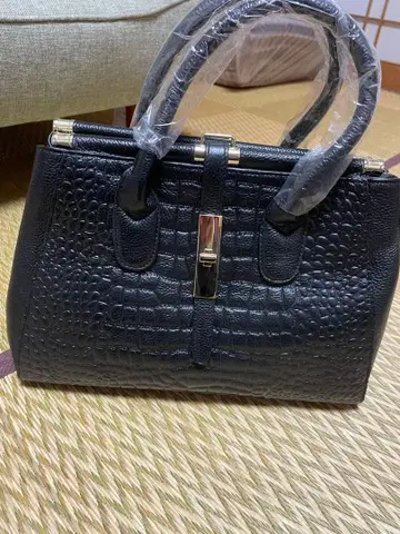 크로커다일풍 블랙 핸드백
