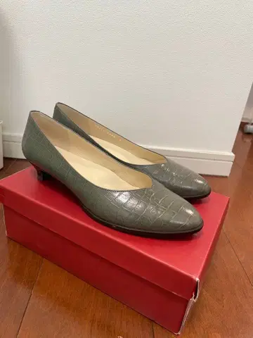 [ 새상품급 ] REGAL 펌프스 24.5cm