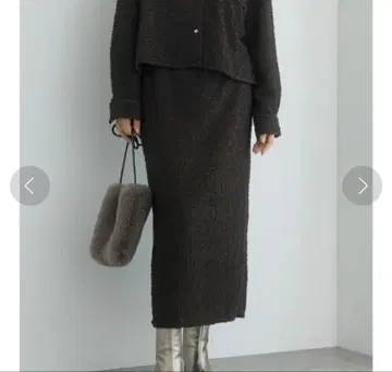 새상품 미사용 테치치 페더 쉬폰 내로우 스커트