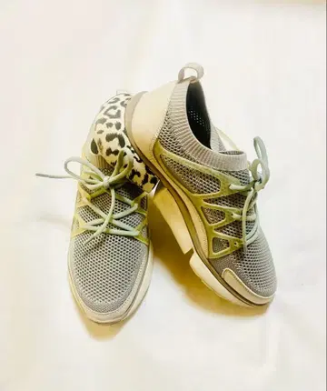 Mode et Jacomo 메쉬 레오파드 무늬 스니커즈