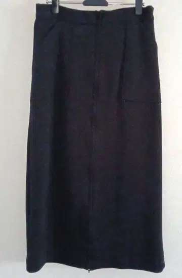 Alphabet's Alphabet's 블랙 타이트 롱 스커트