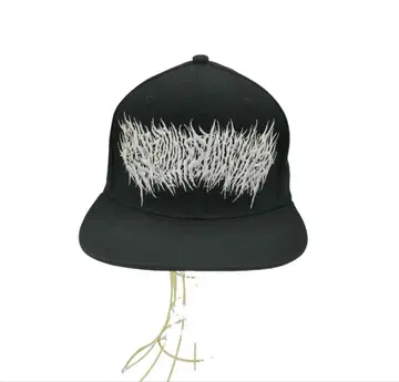 자수 로고 블랙 스냅백 캡