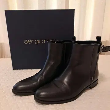 [ 새상품급 ] sergio rossi 숏부츠 블랙