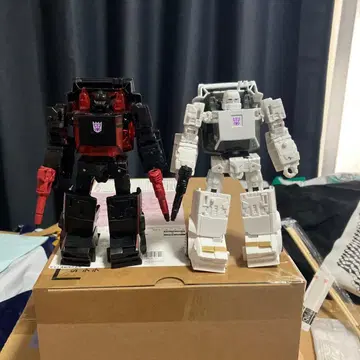 트랜스포머 어스라이즈 라나바우트 & 라나바우트