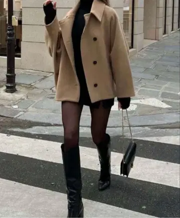 베이지 오버 사이즈 울 코트