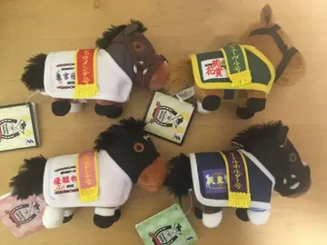 서러브레드 컬렉션 말 의류 마스코트 볼 체인 4종 세트