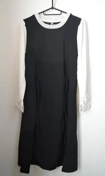 원피스 / 에이지리스 긴팔 허리 쉐이프 페이크 투피스 A라인