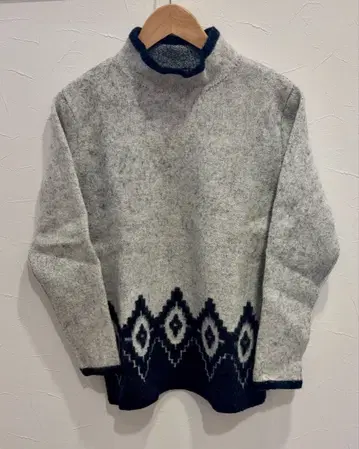 TOMORROWLAND BLUEWORK 모크넥 니트 M 사이즈